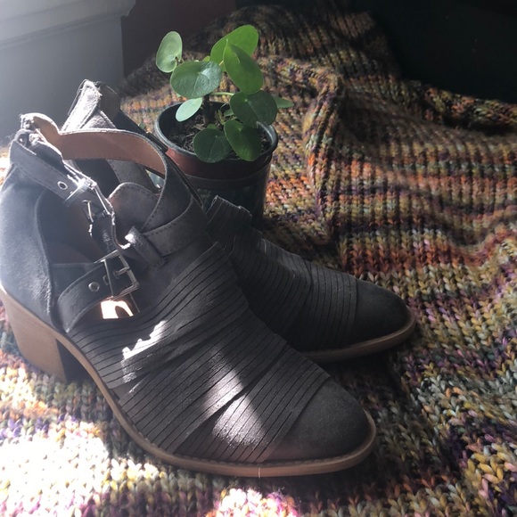 QUPID | booties - Picture 3 of 5